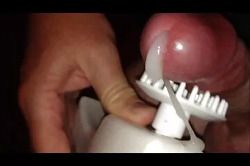 मोटी माँ अपने ब्लू फिल्म एचडी मूवी बेटे का लंड चूसती है और गुदा मैथुन स्वीकार करती है ।